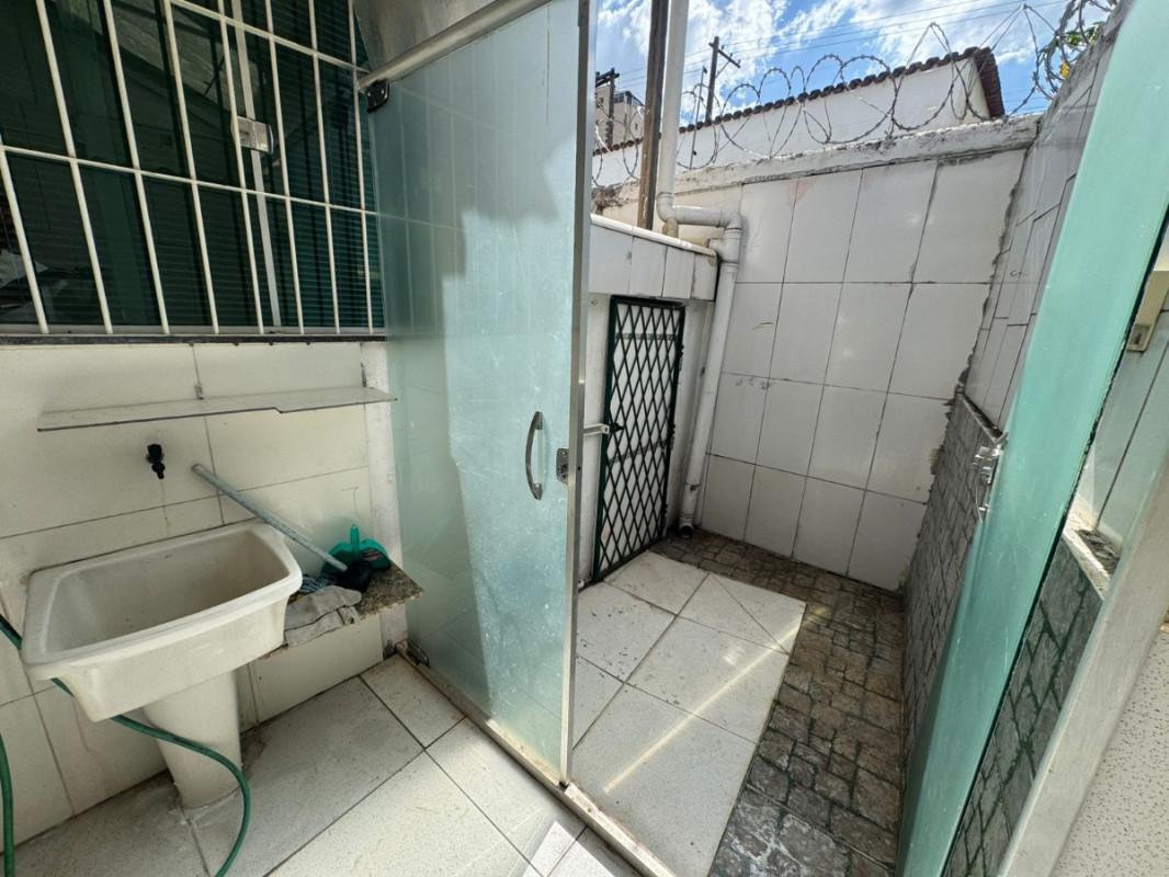 Casa, Colégio Batista, 3 Quartos, 2 Vagas