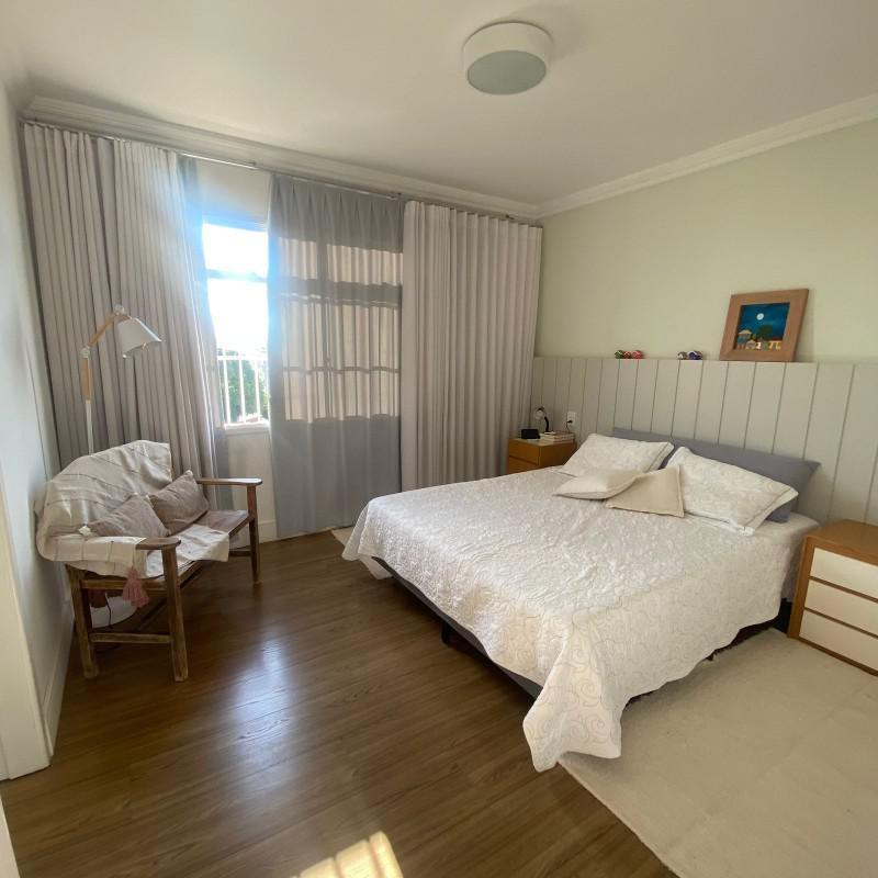 Cobertura, Esplanada, 4 Quartos, 2 Vagas, 2 Suítes