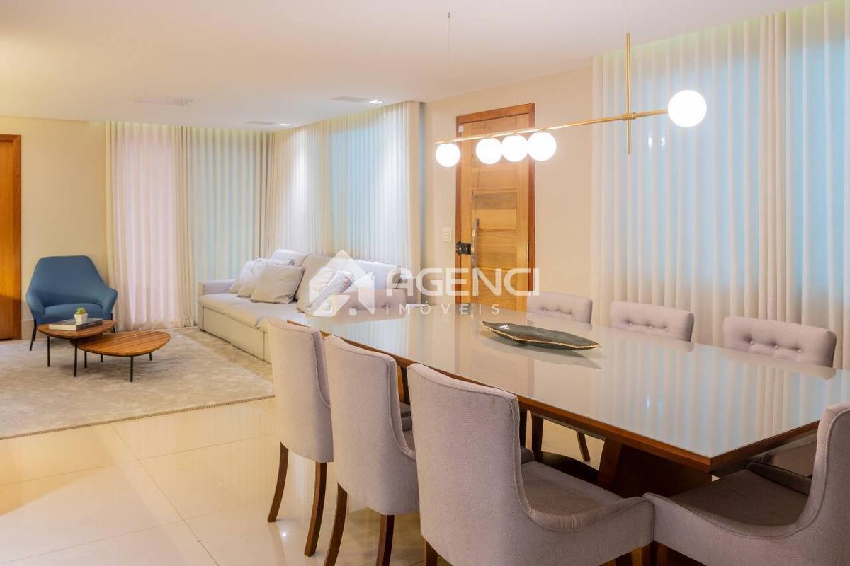 Casa, Cabral, 3 Quartos, 0 Vaga, 1 Suíte