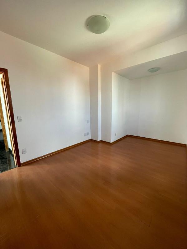 Cobertura, Castelo, 4 Quartos, 2 Vagas, 1 Suíte