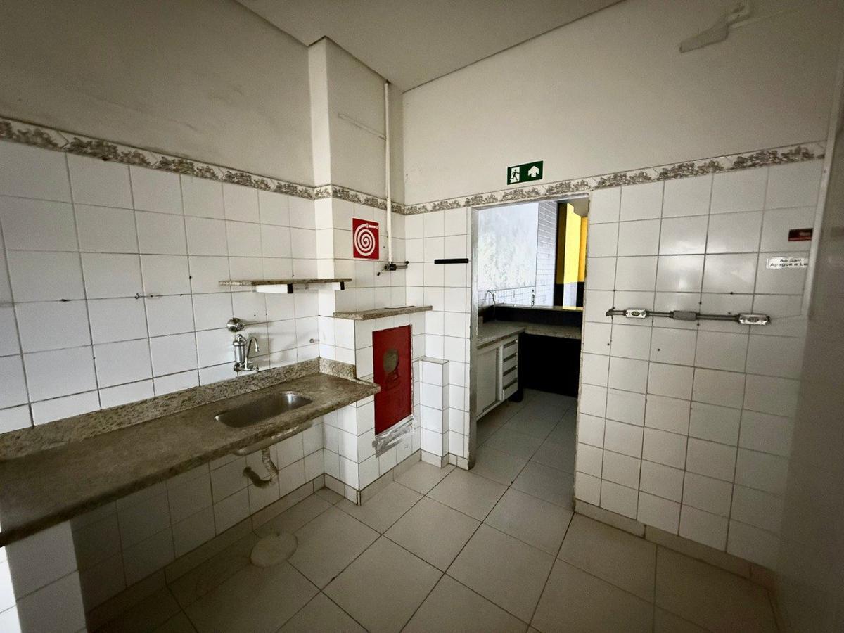 Andar, São José, 0 Quarto, 1 Vaga