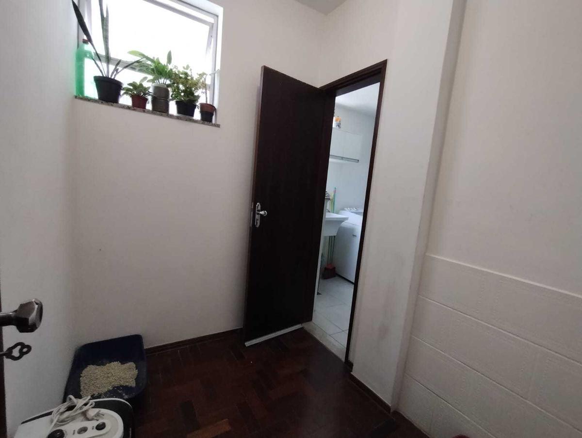 Apartamento, Sagrada Família, 2 Quartos, 1 Vaga