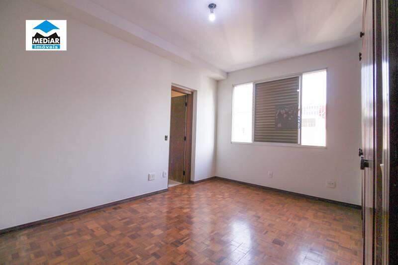 Apartamento, Funcionários, 4 Quartos, 2 Vagas, 1 Suíte