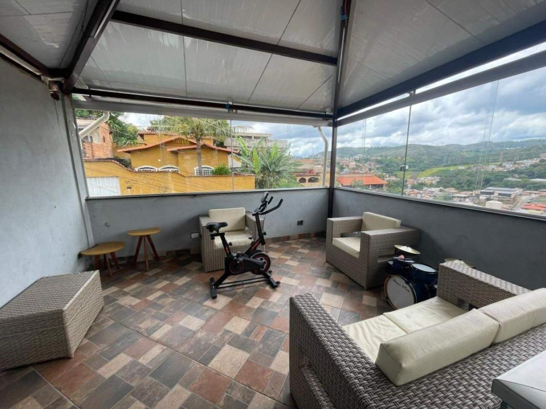 Casa, Araguaia, 4 Quartos, 2 Vagas, 1 Suíte