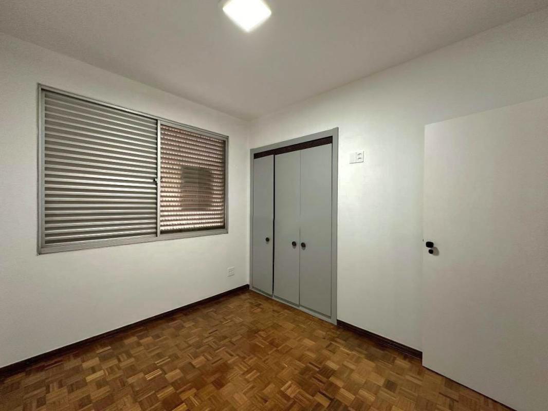Apartamento, Funcionários, 4 Quartos, 2 Vagas, 1 Suíte