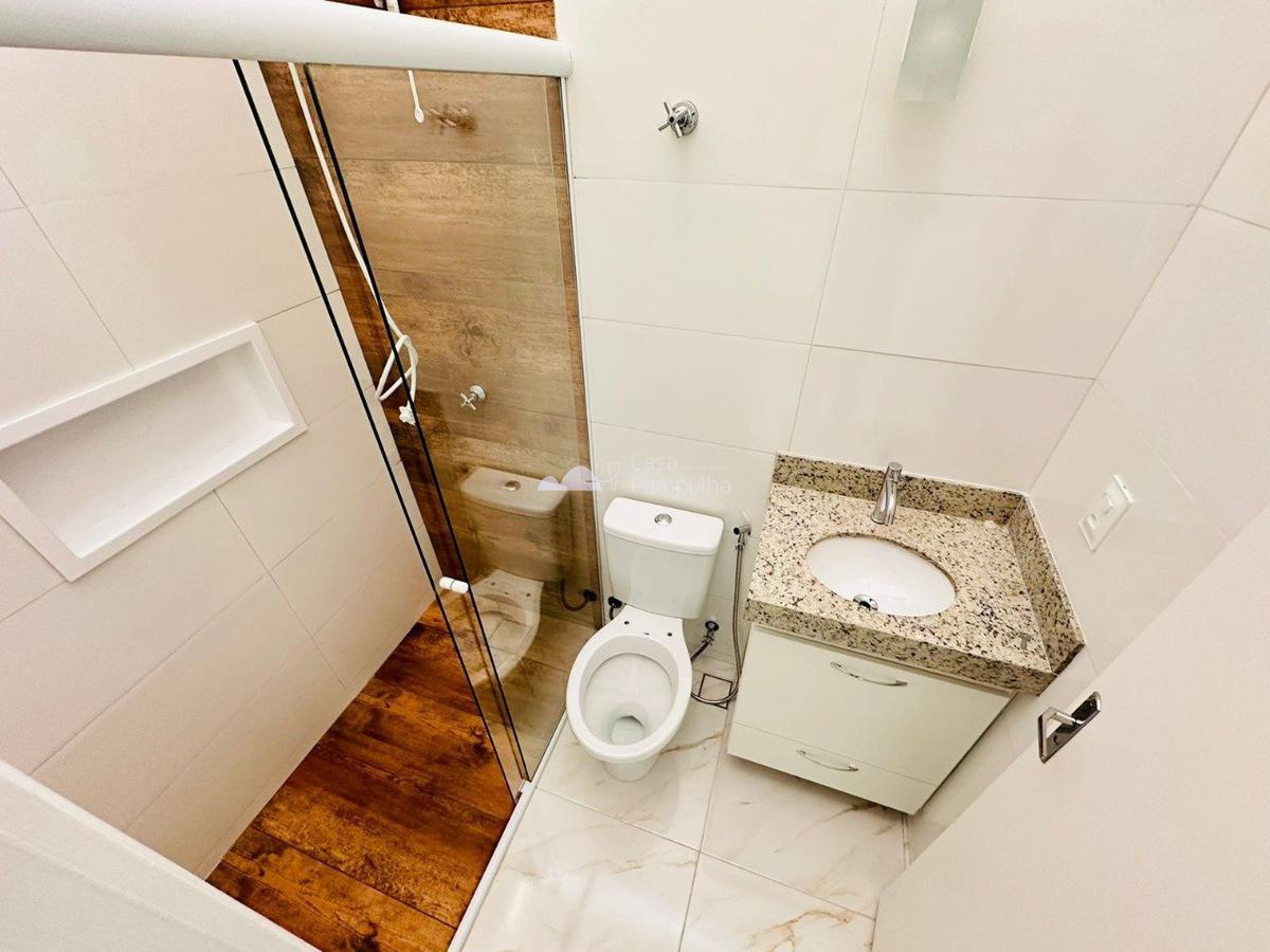 Casa, Candelária, 3 Quartos, 1 Vaga, 1 Suíte