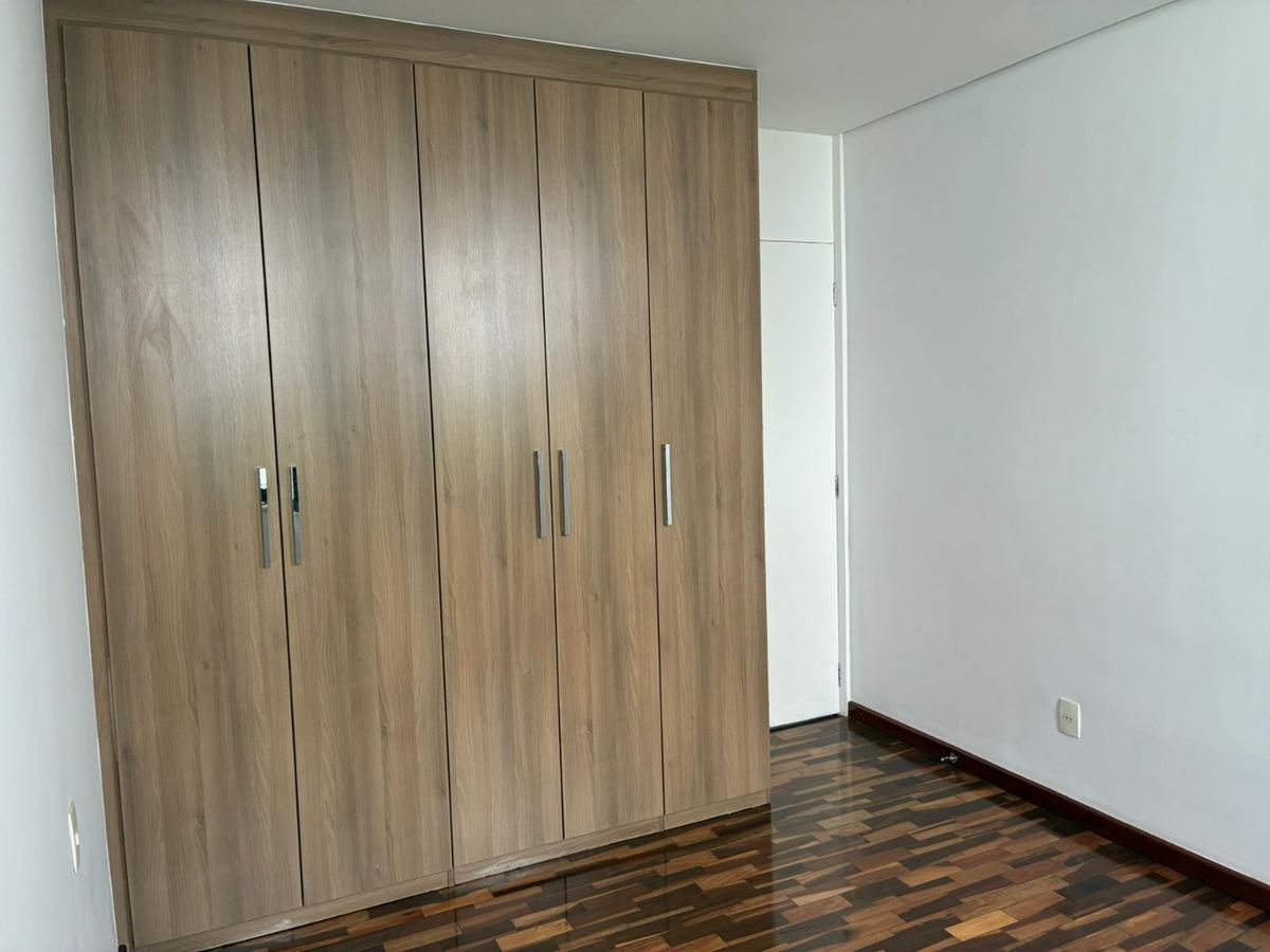 Casa, São José, 3 Quartos, 5 Vagas, 1 Suíte