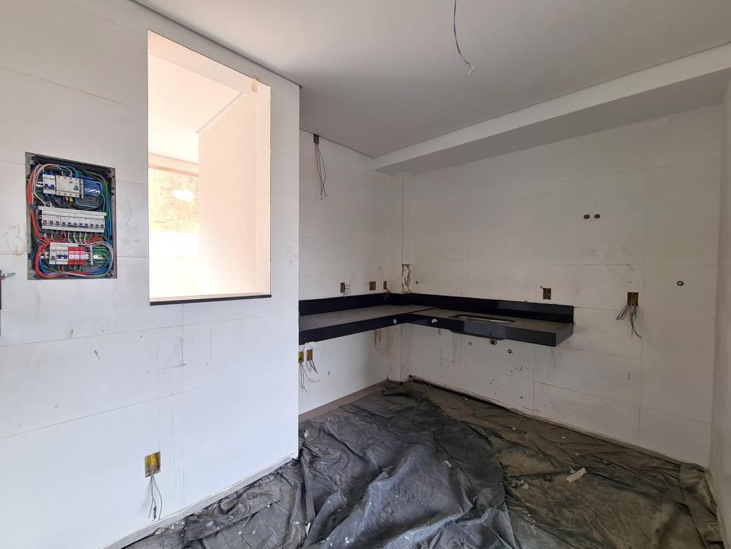 Casa, Ouro Preto, 3 Quartos, 4 Vagas, 1 Suíte