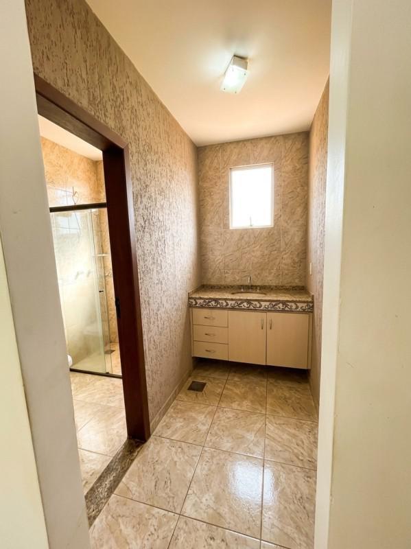 Casa, Condados da Lagoa, 4 Quartos, 4 Vagas, 2 Suítes