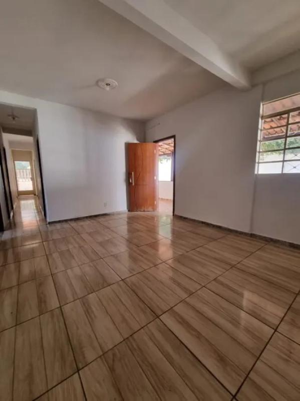 Casa, Santa Mônica, 4 Quartos, 1 Vaga, 1 Suíte