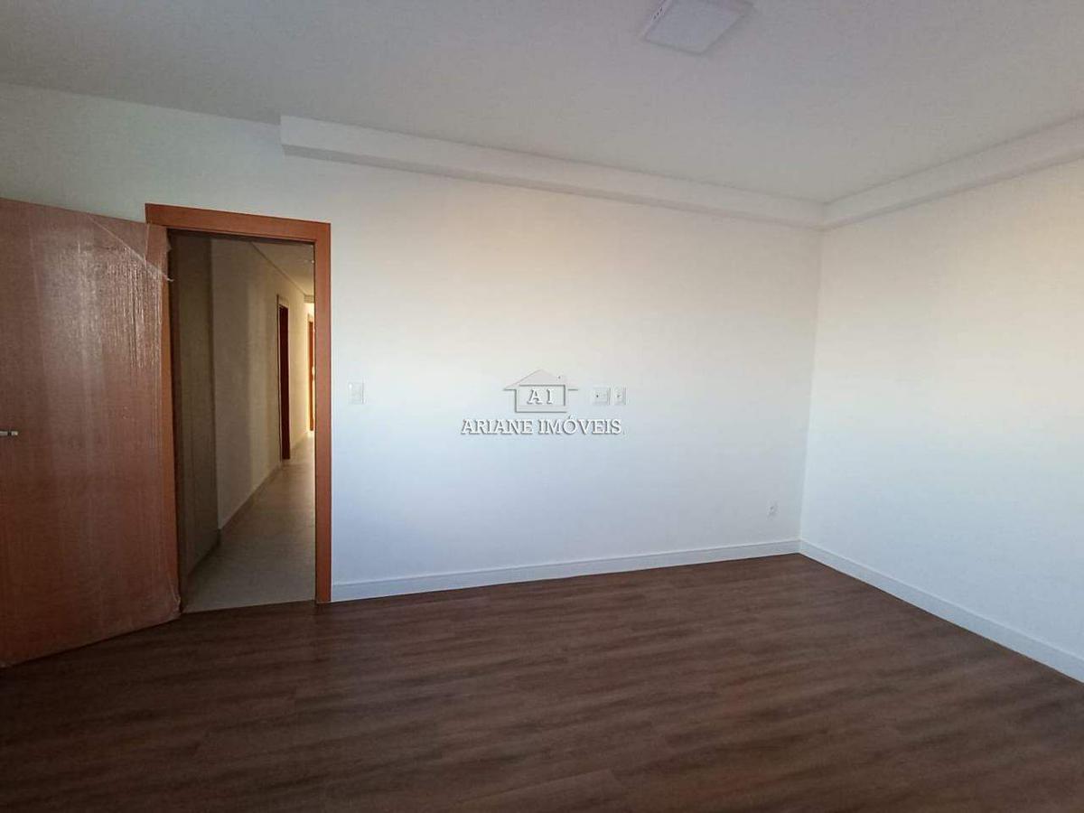 Apartamento, Colégio Batista, 4 Quartos, 2 Vagas, 3 Suítes