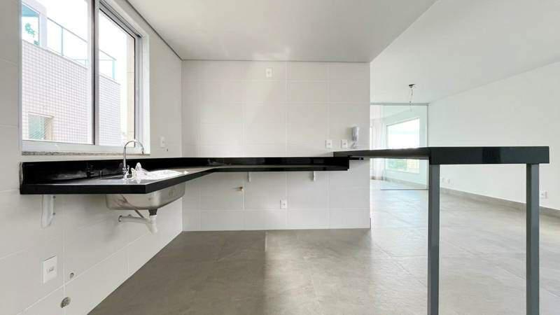 Apartamento, Castelo, 4 Quartos, 3 Vagas, 2 Suítes