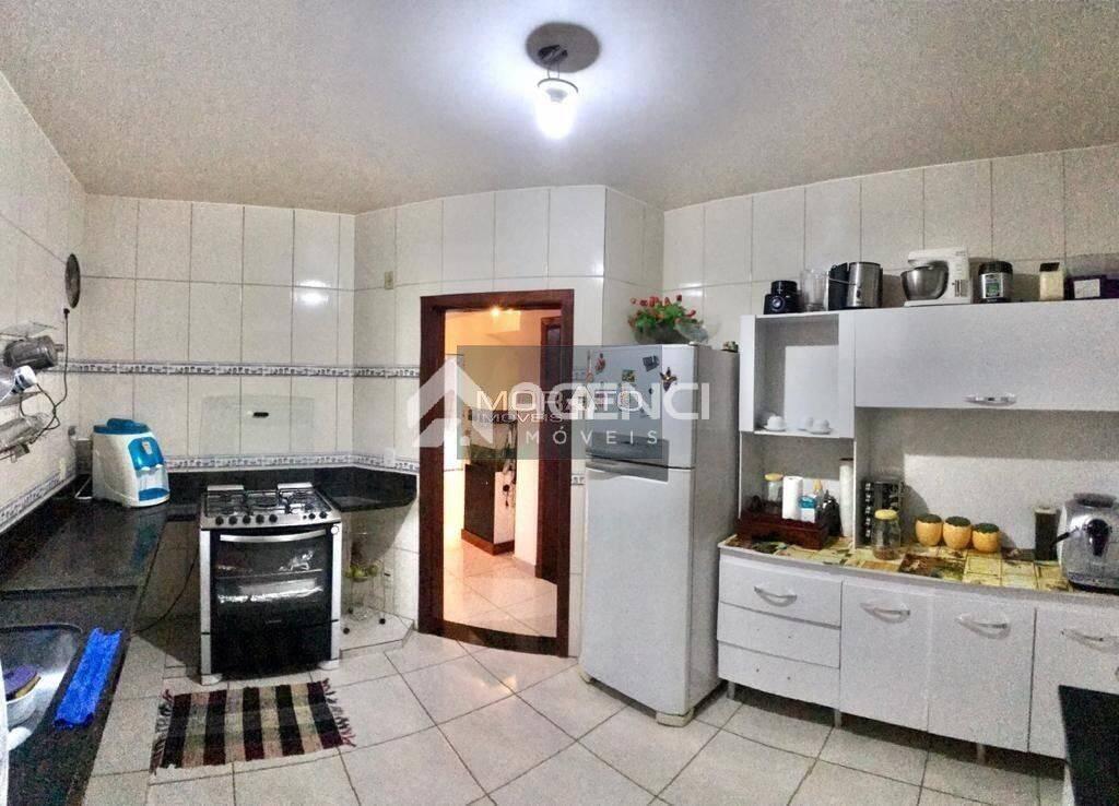 Casa, Cabral, 5 Quartos, 0 Vaga, 1 Suíte