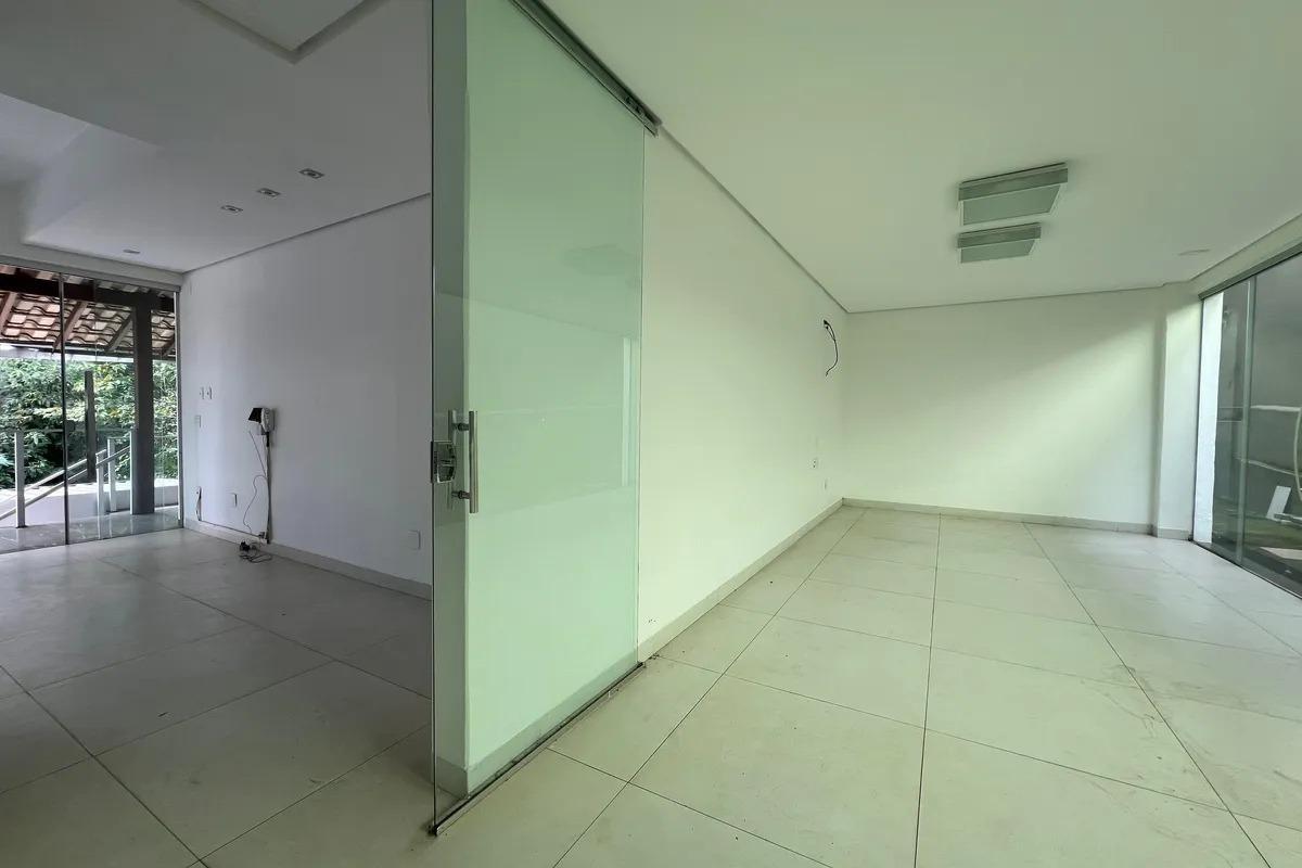Casa, Santa Lúcia, 7 Quartos, 8 Vagas, 3 Suítes