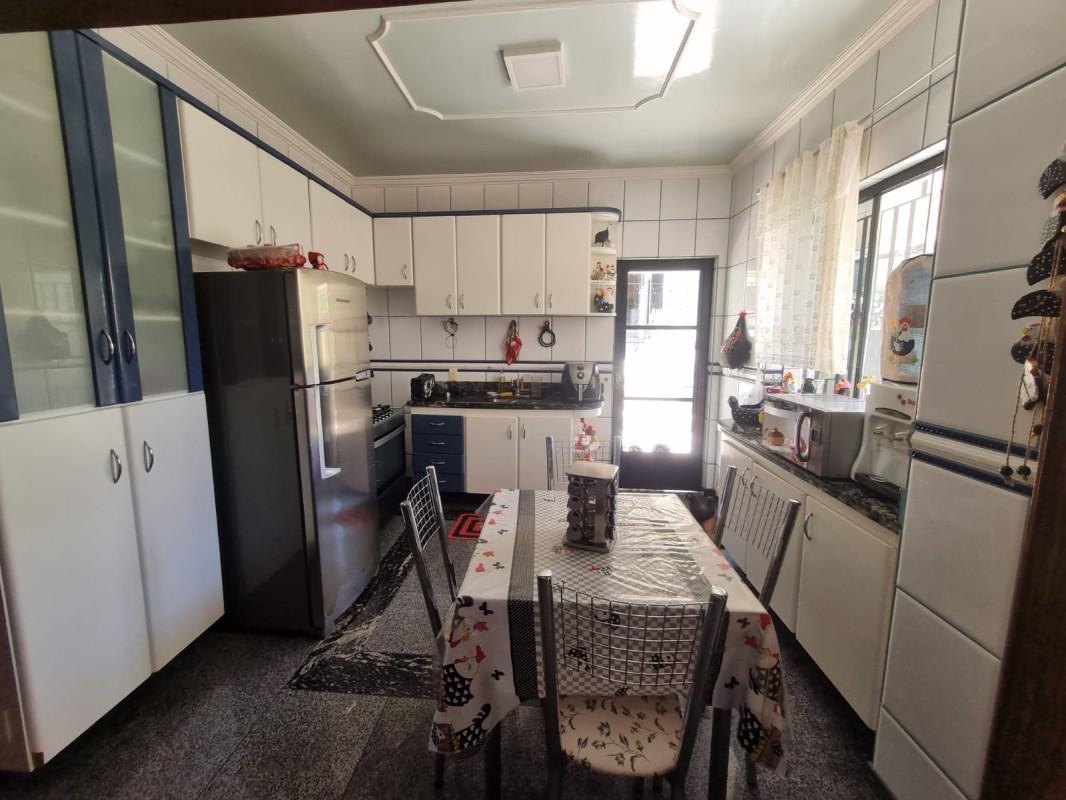 Casa, Colonial, 3 Quartos, 4 Vagas, 1 Suíte