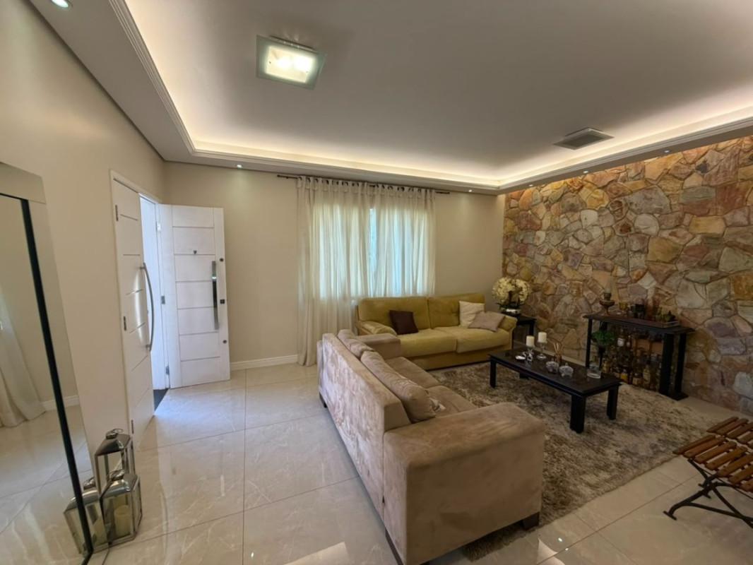 Casa, Planalto, 4 Quartos, 3 Vagas, 1 Suíte