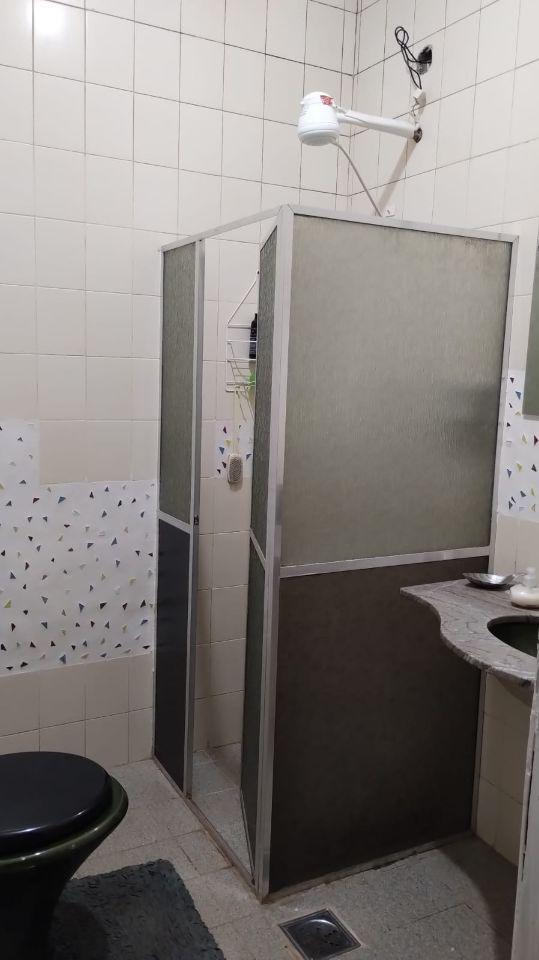 Casa, Sagrada Família, 5 Quartos, 0 Vaga, 1 Suíte