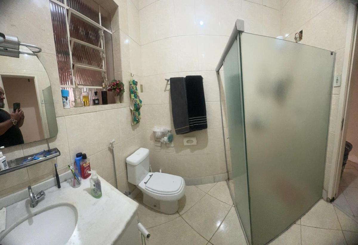 Casa, Nações Unidas, 4 Quartos, 2 Vagas, 1 Suíte