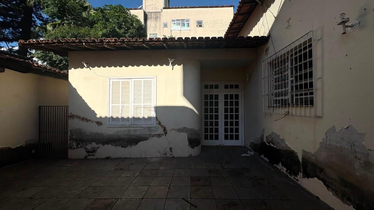 Casa, Prado, 4 Quartos, 2 Vagas, 1 Suíte