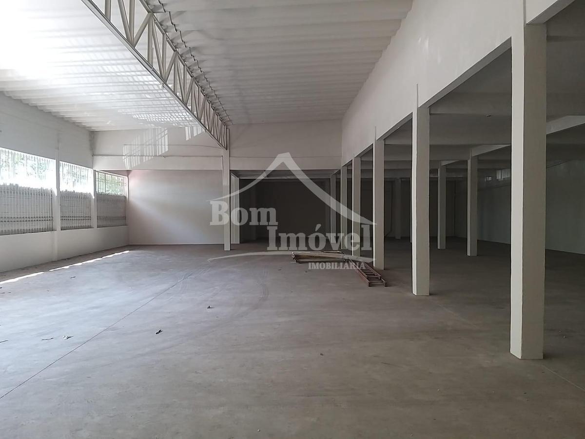 Galpão, Centro, 0 Quarto, 0 Vaga