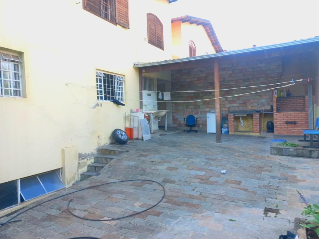 Casa, Itapoã, 4 Quartos, 5 Vagas, 1 Suíte