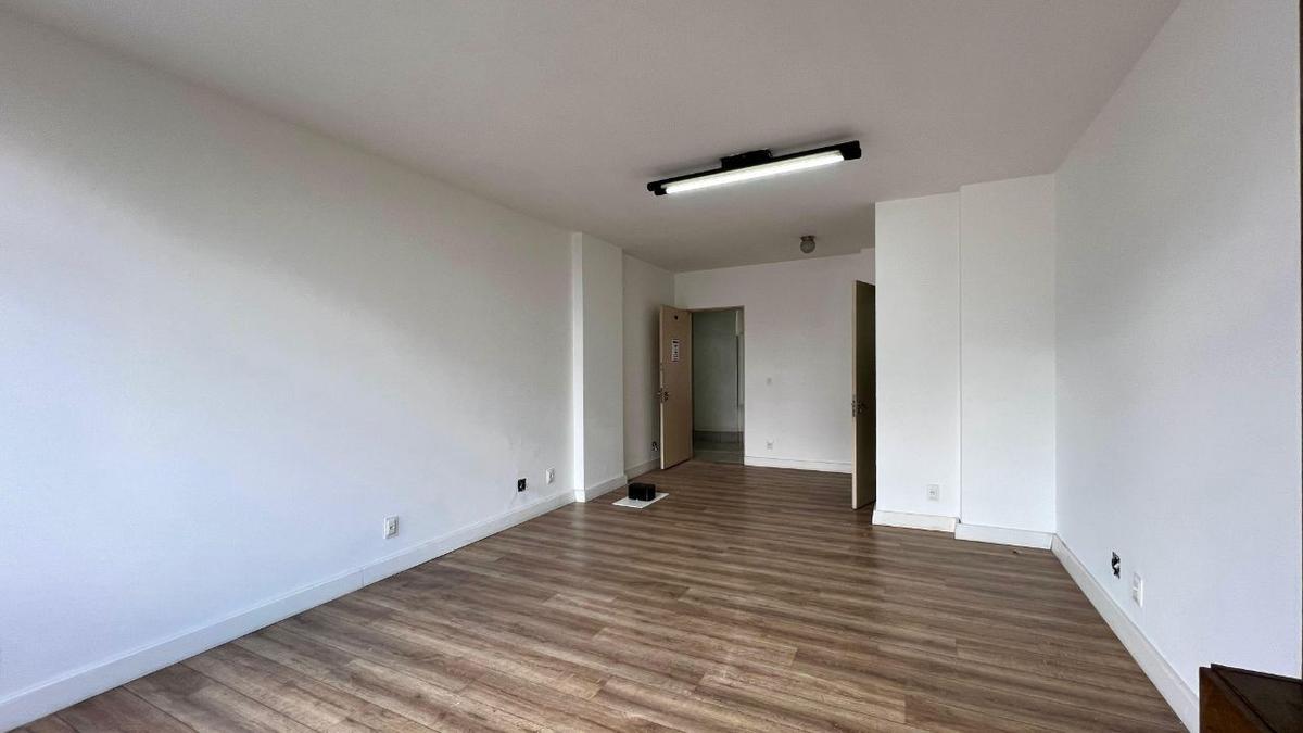 Sala, Centro, 0 Quarto, 0 Vaga