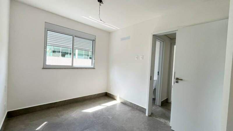 Apartamento, Castelo, 4 Quartos, 3 Vagas, 2 Suítes