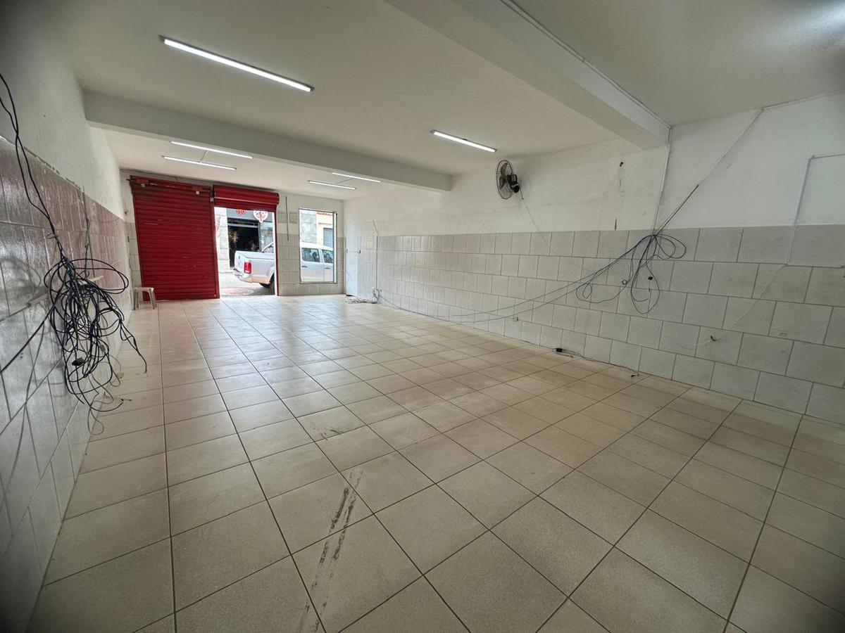 Andar, Centro, 0 Quarto, 0 Vaga