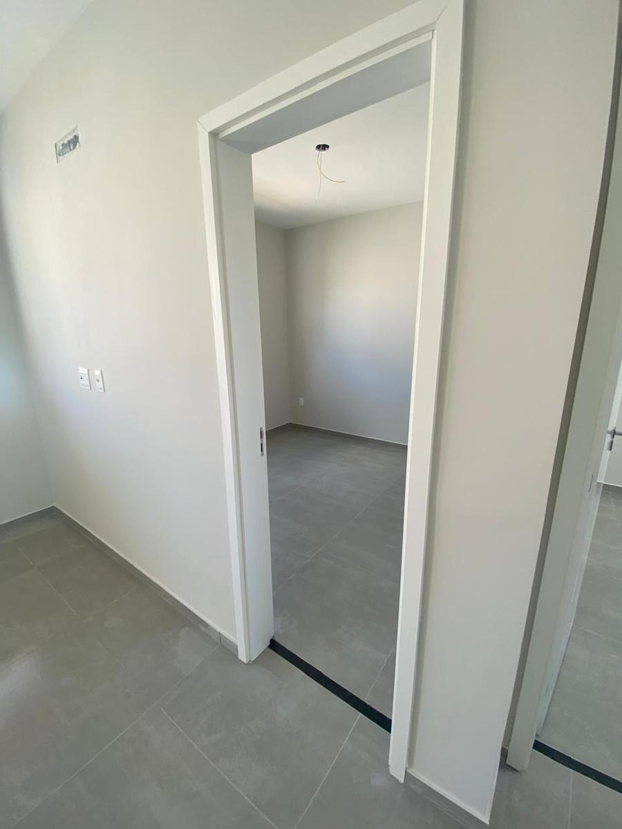 Casa, Centro, 2 Quartos, 3 Vagas