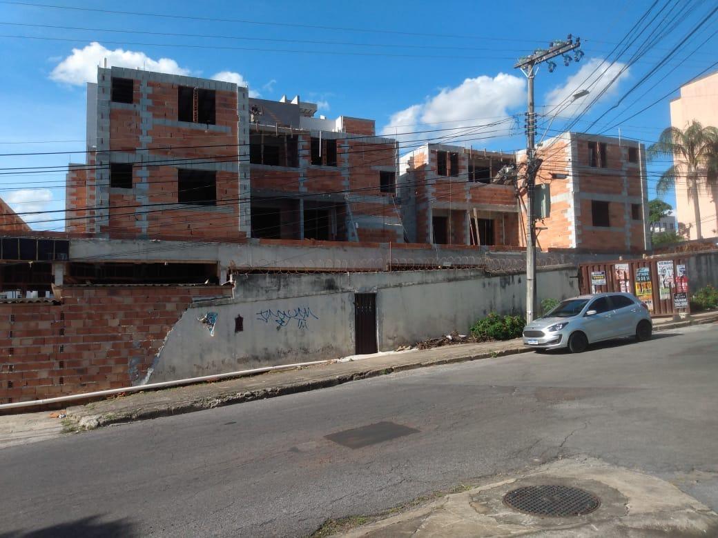 Cobertura, Santa Branca, 3 Quartos, 2 Vagas, 1 Suíte