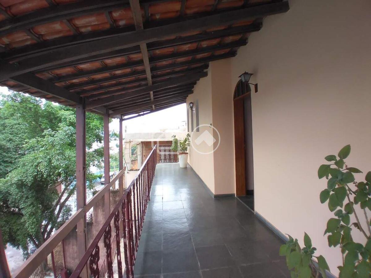 Casa, Havaí, 4 Quartos, 4 Vagas, 1 Suíte