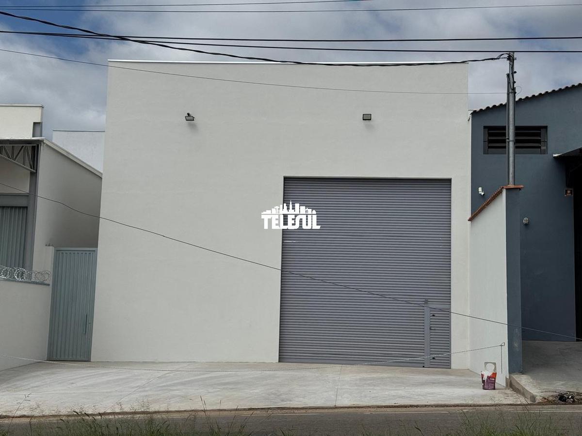 Galpão, Rezende, 0 Quarto, 0 Vaga