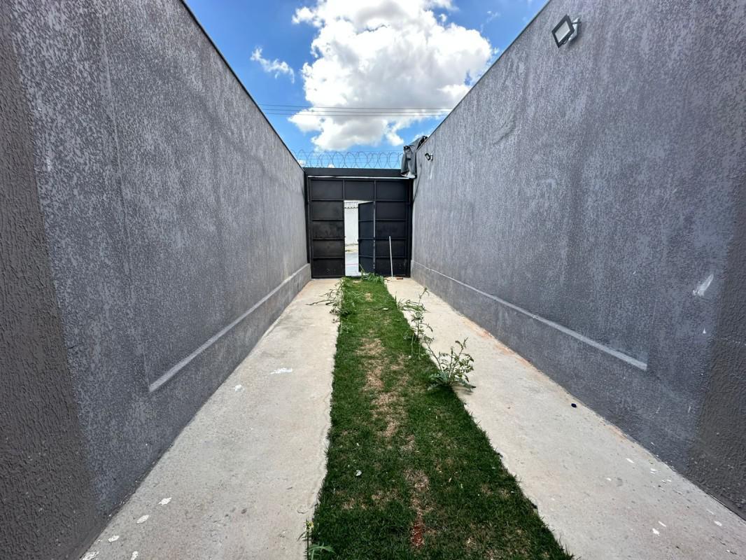 Casa, Jardim Casa Branca, 3 Quartos, 2 Vagas, 1 Suíte