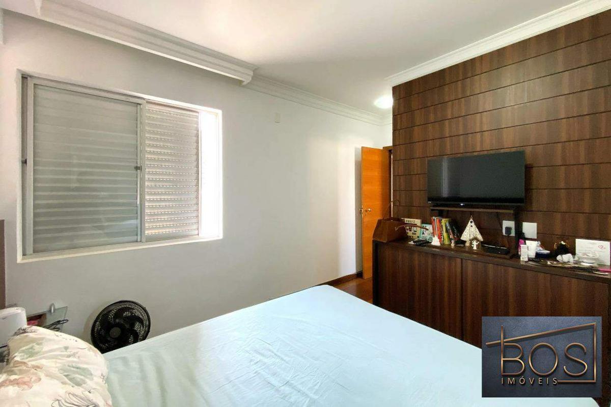 Apartamento, Coração de Jesus, 4 Quartos, 2 Vagas, 1 Suíte