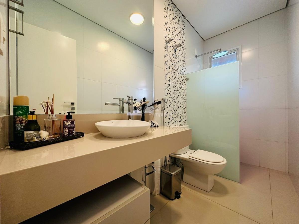 Casa, Jardim Atlântico, 4 Quartos, 6 Vagas, 3 Suítes