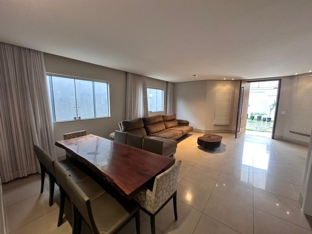 Casa, Arvoredo, 3 Quartos, 3 Vagas, 1 Suíte