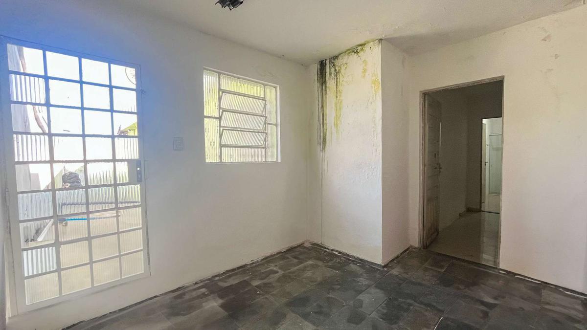 Casa, Nova Granada, 3 Quartos, 2 Vagas, 1 Suíte