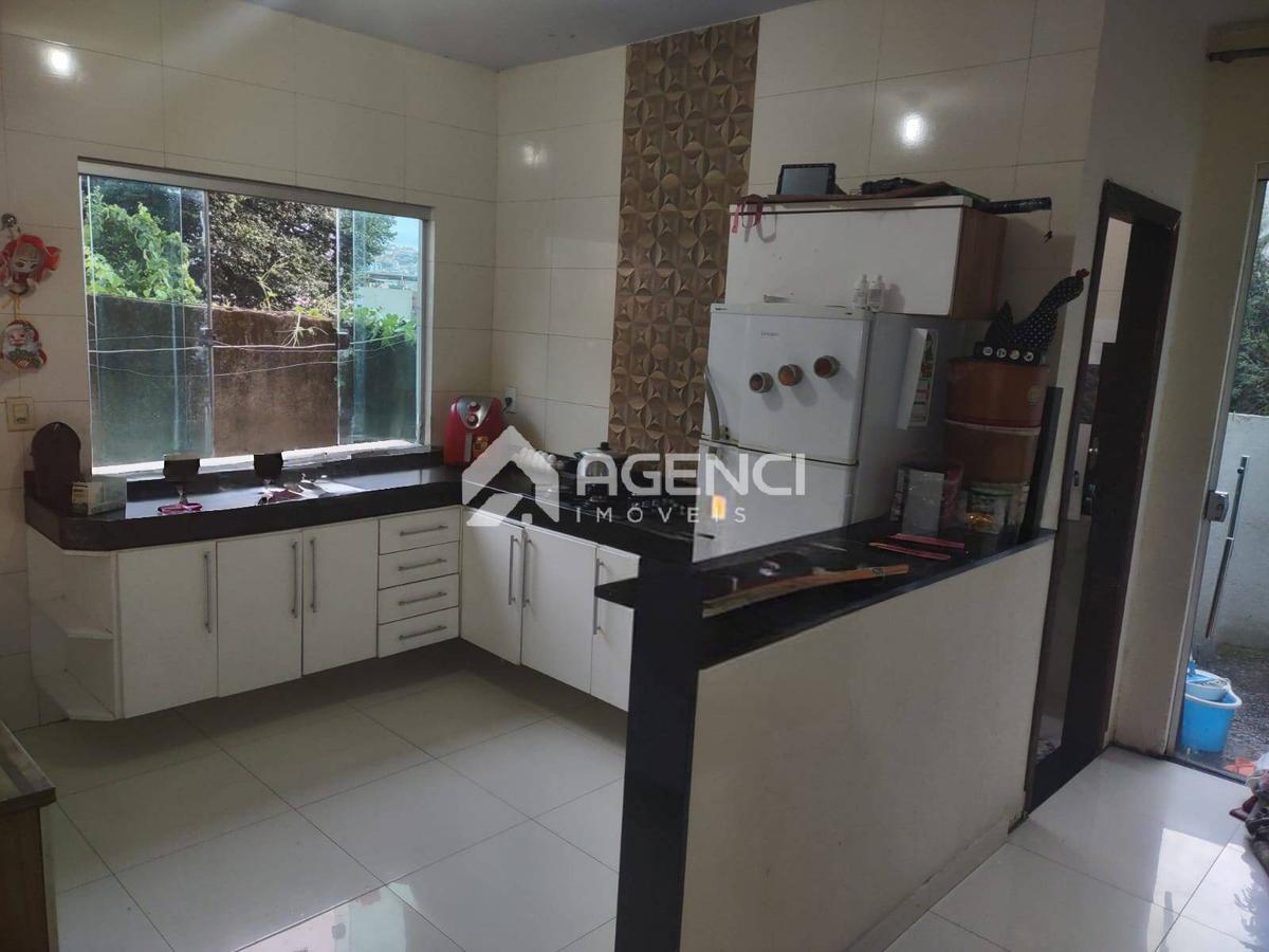 Casa, Industrial Itaú, 2 Quartos, 0 Vaga, 0 Suíte