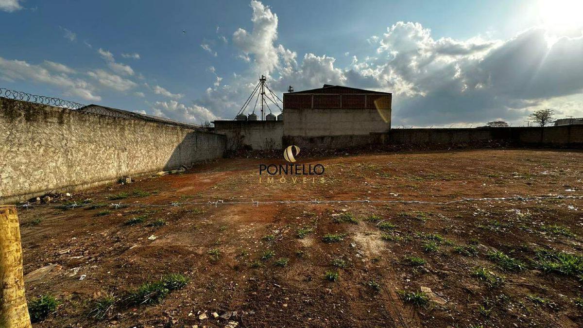 Lote, Vale das Palmeiras, 0 Quarto, 0 Vaga