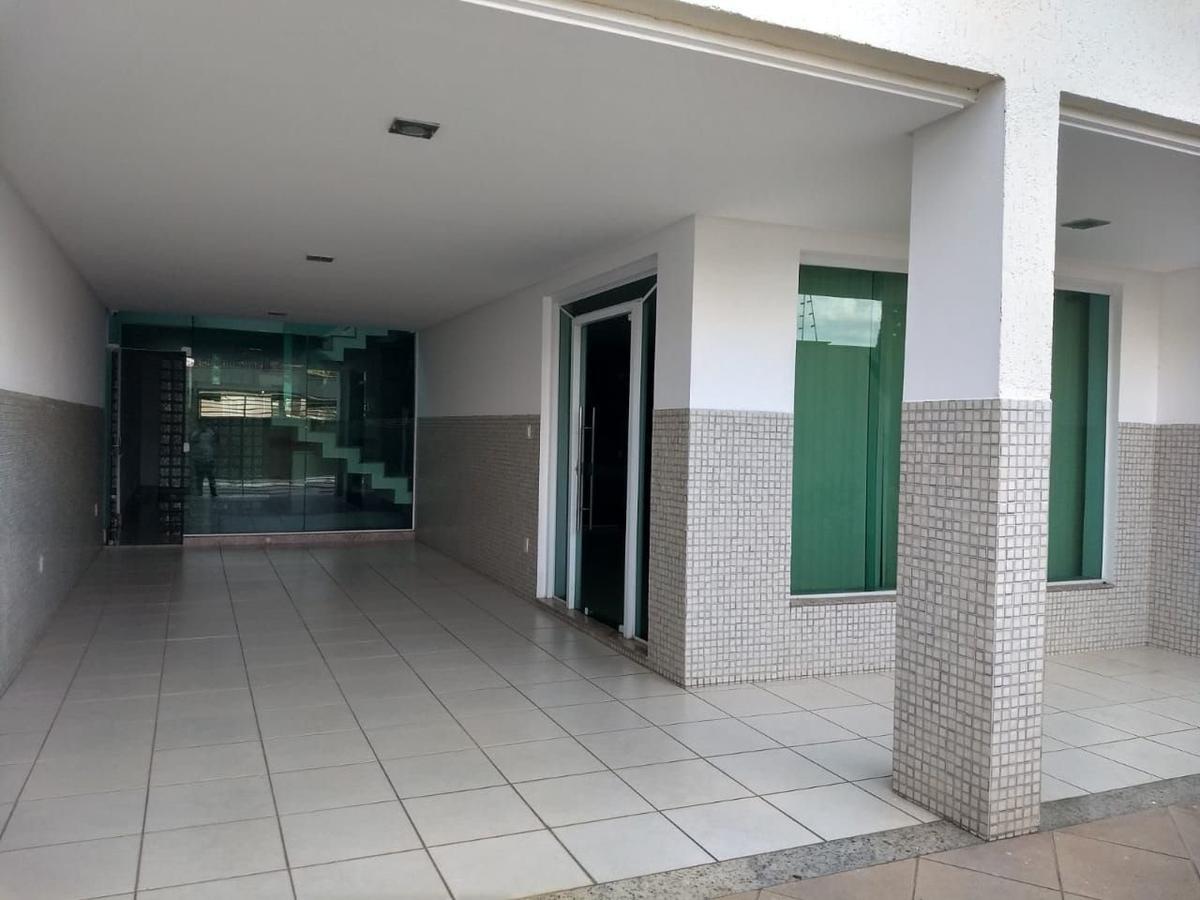 Casa, Santa Maria, 5 Quartos, 3 Vagas, 1 Suíte