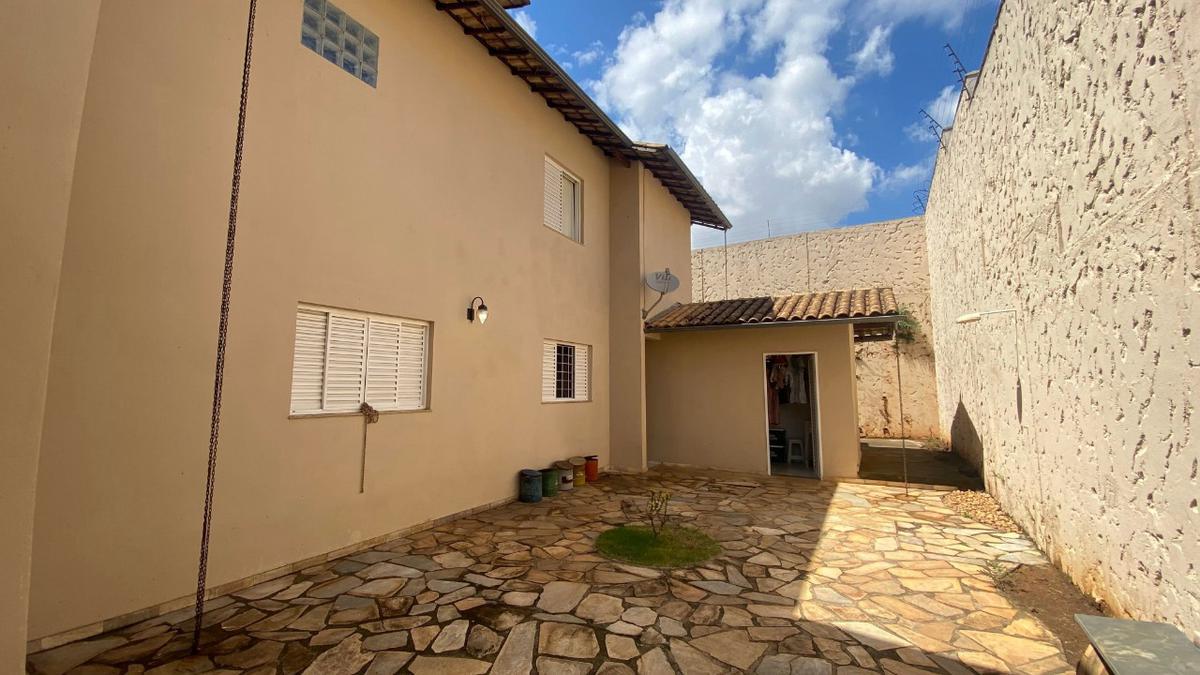 Casa, Álvaro Camargos, 4 Quartos, 2 Vagas, 1 Suíte