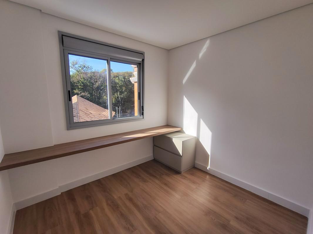 Apartamento, Sagrada Família, 3 Quartos, 2 Vagas, 1 Suíte