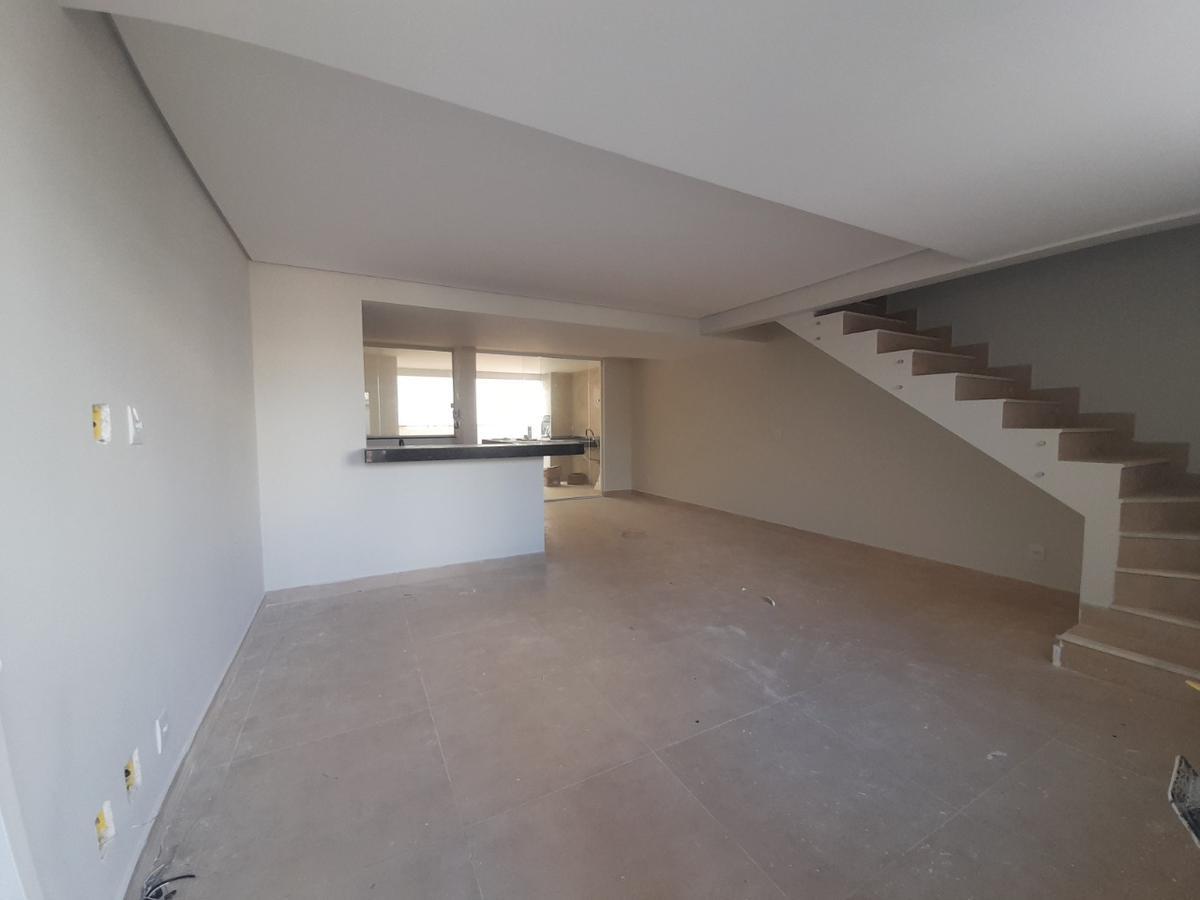 Casa, Esplanada, 3 Quartos, 2 Vagas, 1 Suíte