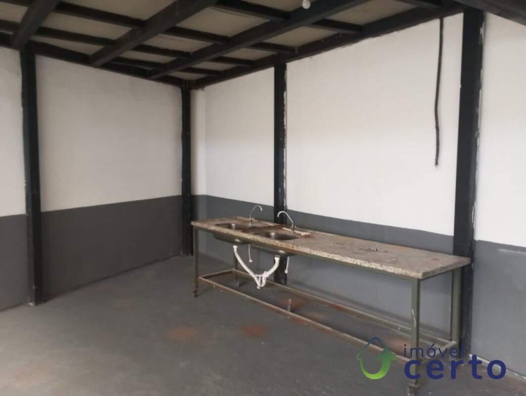 Galpão, São Cristóvão, 0 Quarto, 0 Vaga