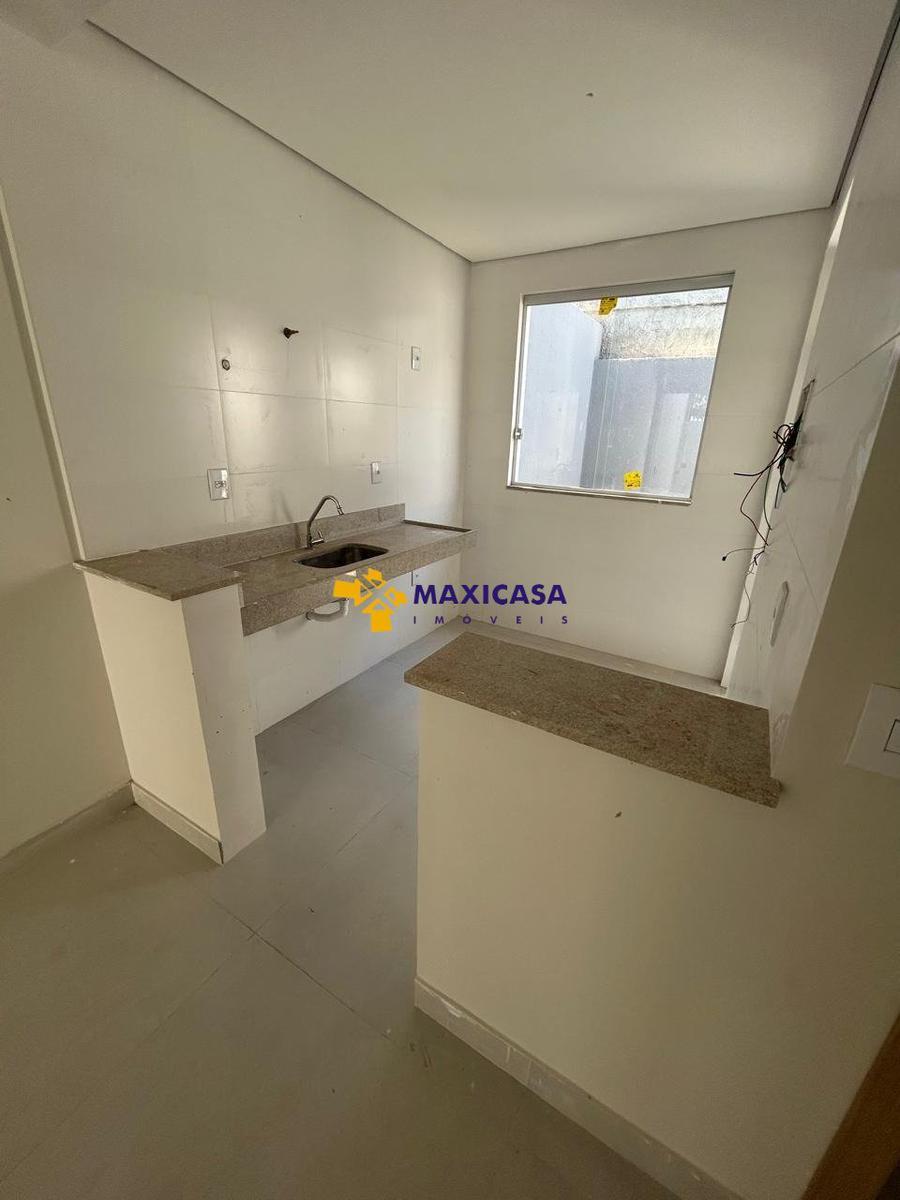 Casa, Planalto, 2 Quartos, 1 Vaga, 1 Suíte