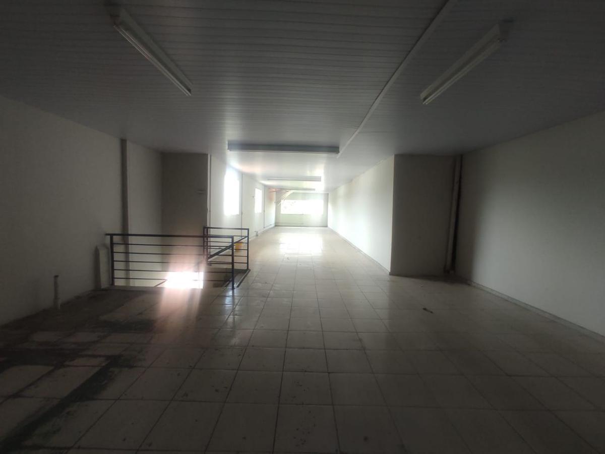 Prédio, Santa Cruz, 0 Quarto, 6 Vagas