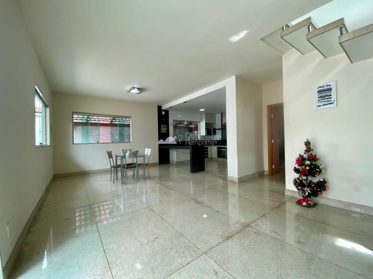 Casa, Céu Azul, 3 Quartos, 5 Vagas, 1 Suíte