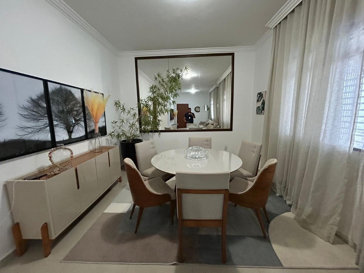 Casa, Santa Cruz Industrial, 3 Quartos, 5 Vagas, 1 Suíte