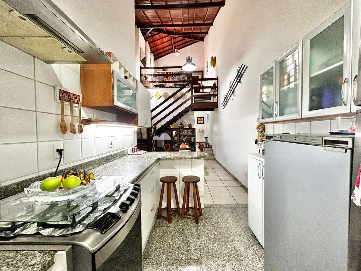 Casa, Paquetá, 4 Quartos, 2 Vagas, 1 Suíte