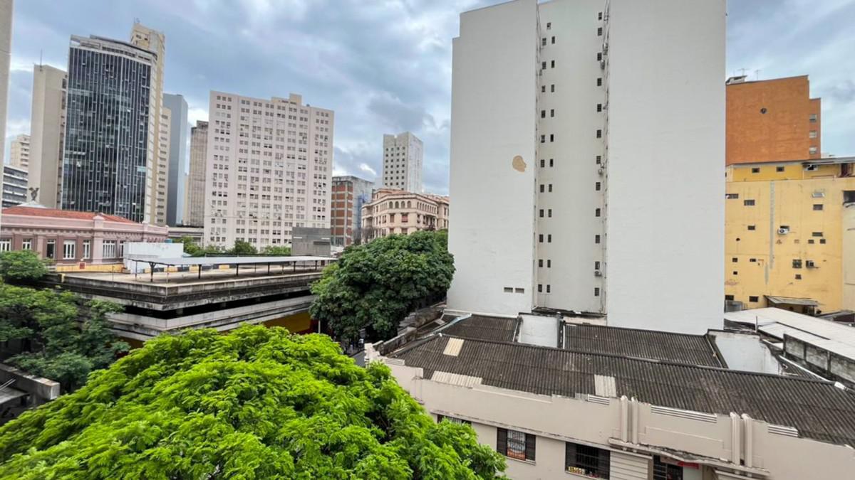 Apartamento, Centro, 2 Quartos, 0 Vaga, 1 Suíte